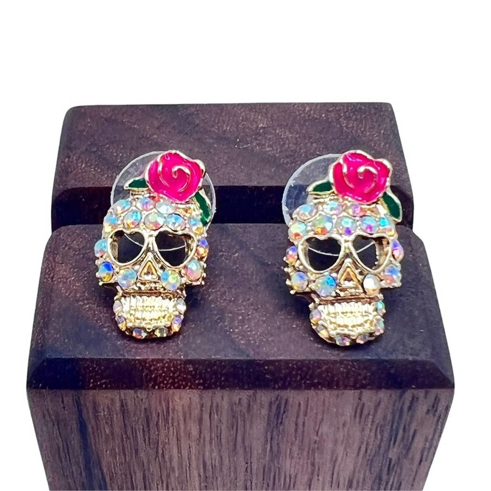 Sugar Skull fashion stud earrings. Day of the dead.